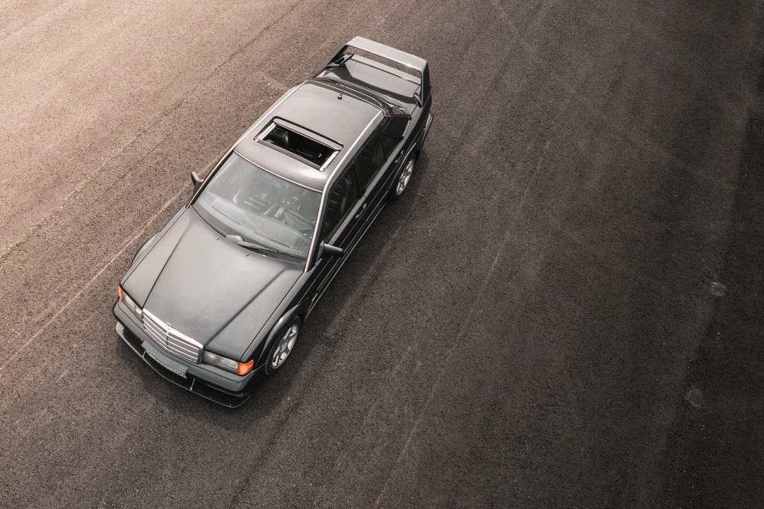 1990 Mercedes-Benz 190E 2.5-16 Evolution II - Image 10 of 31