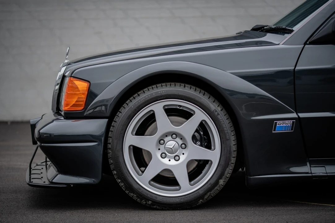 1990 Mercedes-Benz 190E 2.5-16 Evolution II - Image 30 of 31