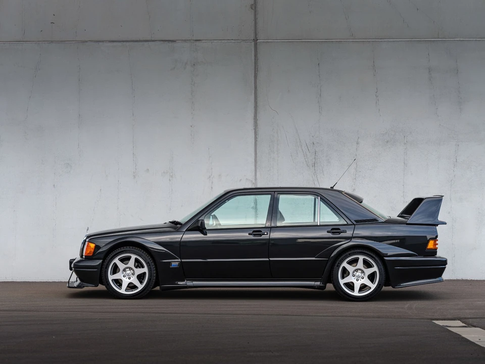 1990 Mercedes-Benz 190E 2.5-16 Evolution II - Image 19 of 31