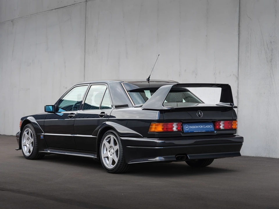 1990 Mercedes-Benz 190E 2.5-16 Evolution II - Image 16 of 31