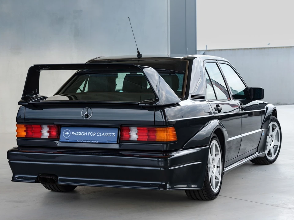 1990 Mercedes-Benz 190E 2.5-16 Evolution II - Image 12 of 31