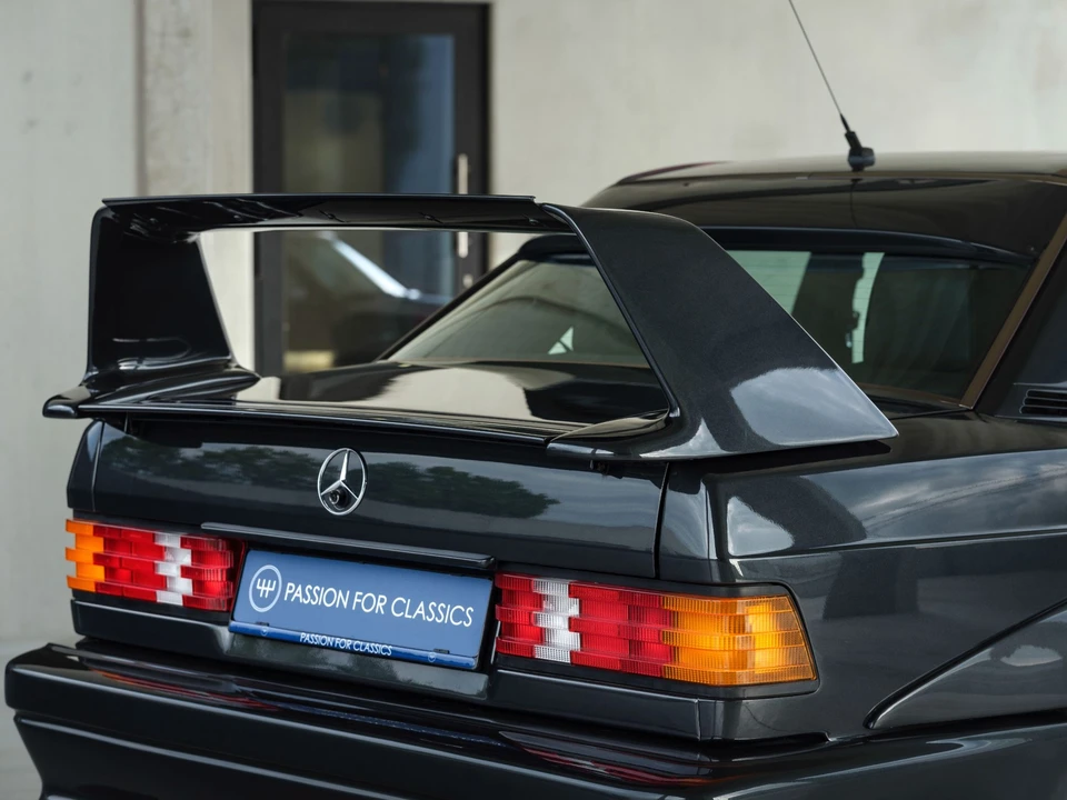 1990 Mercedes-Benz 190E 2.5-16 Evolution II - Image 24 of 31