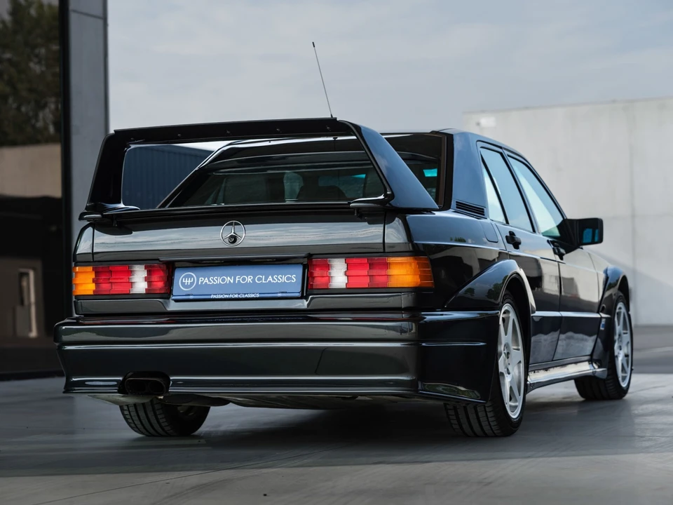 1990 Mercedes-Benz 190E 2.5-16 Evolution II - Image 13 of 31