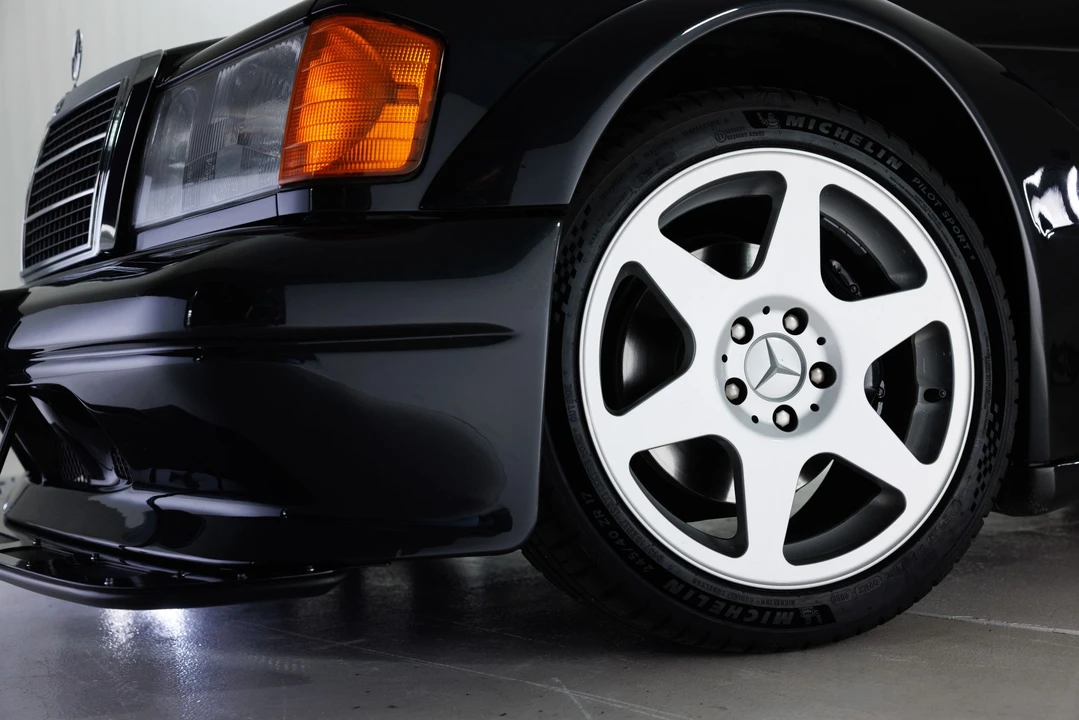 1990 Mercedes-Benz 190E 2.5-16 Evolution II - Image 20 of 31