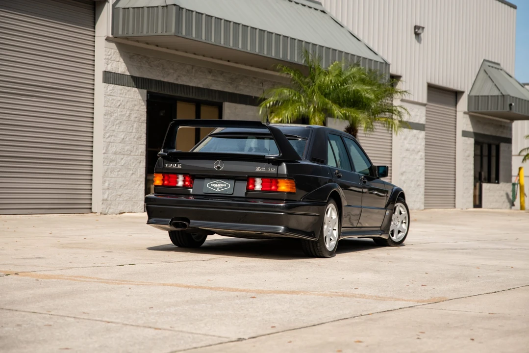 1990 Mercedes-Benz 190E 2.5-16 Evolution II - Image 10 of 31