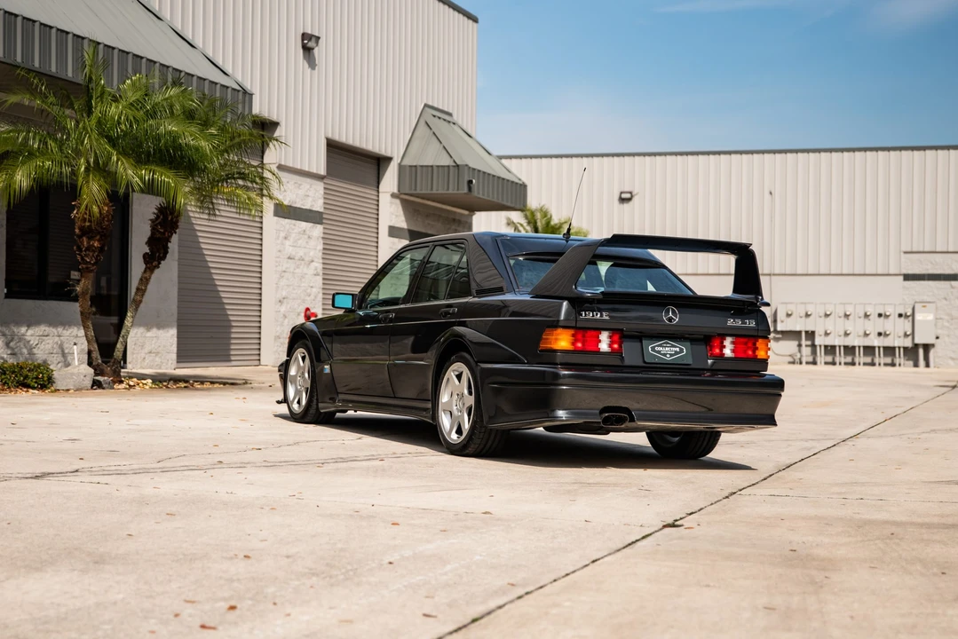 1990 Mercedes-Benz 190E 2.5-16 Evolution II - Image 8 of 31