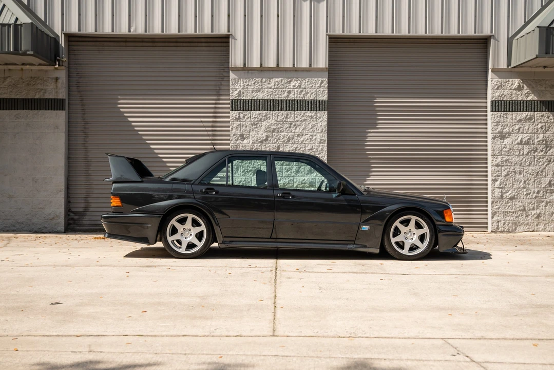 1990 Mercedes-Benz 190E 2.5-16 Evolution II - Image 11 of 31