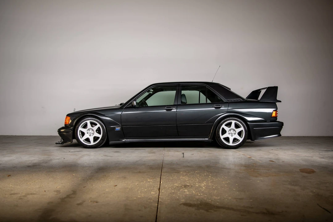1990 Mercedes-Benz 190E 2.5-16 Evolution II - Image 18 of 31
