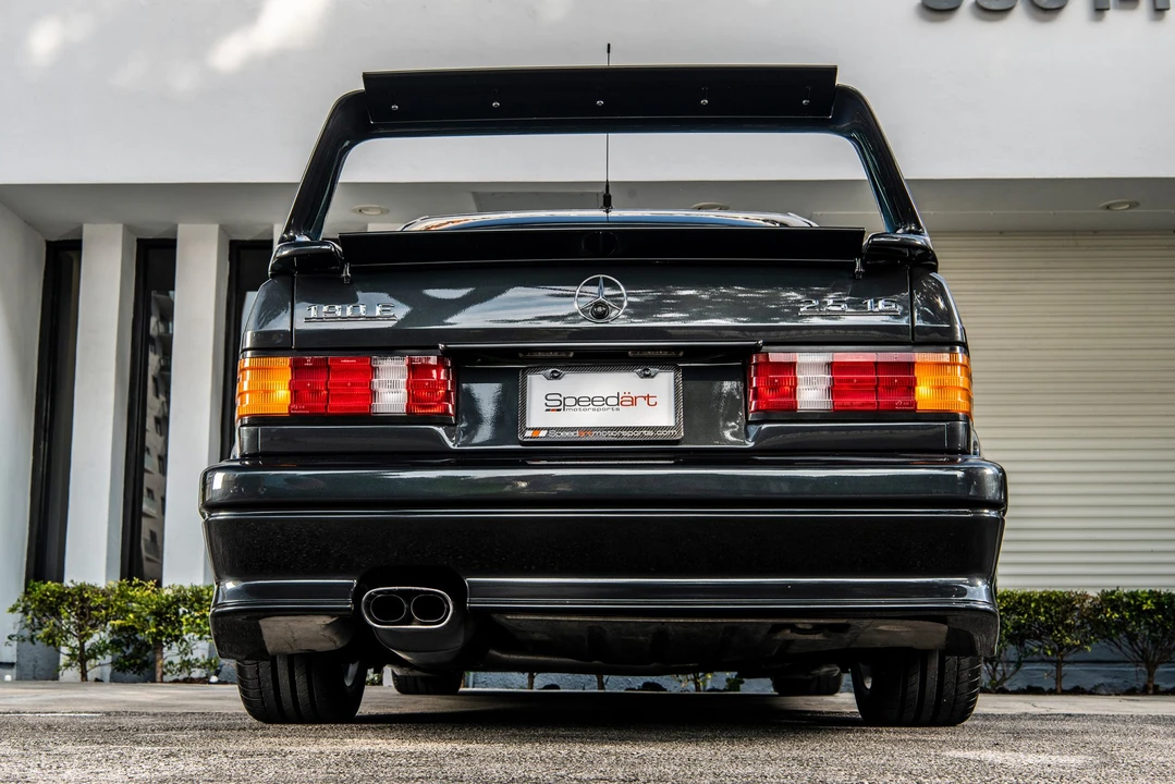 1990 Mercedes-Benz 190E 2.5-16 Evolution II - Image 18 of 31