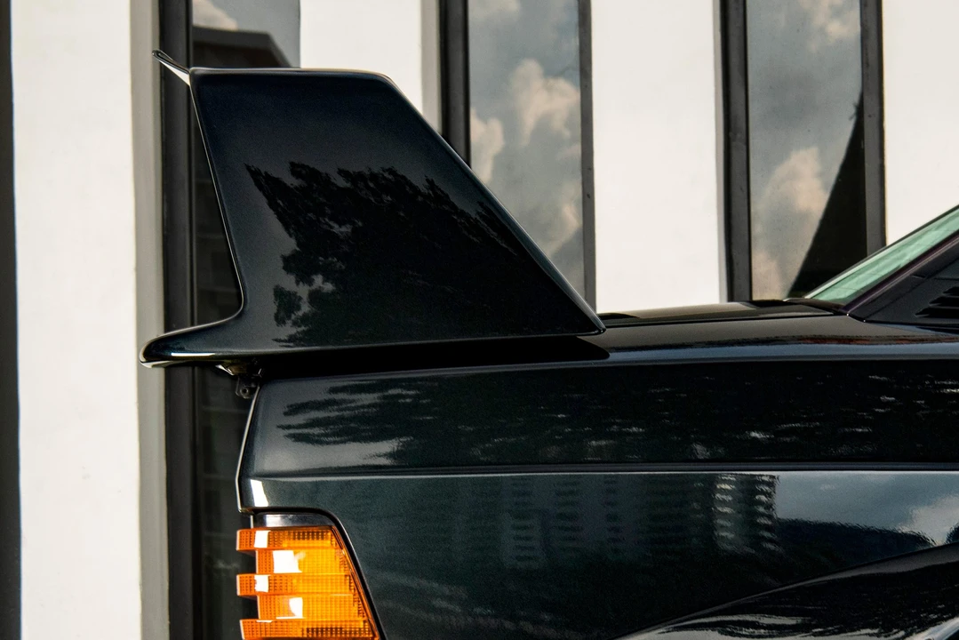 1990 Mercedes-Benz 190E 2.5-16 Evolution II - Image 28 of 31