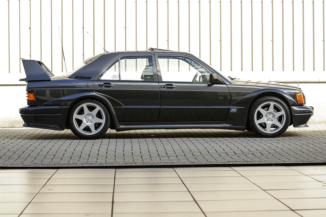 1990 Mercedes-Benz 190E 2.5-16 Evolution II - Image 9 of 31