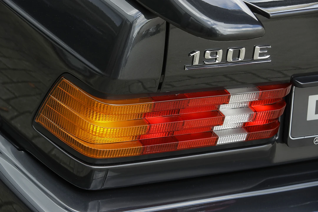 1990 Mercedes-Benz 190E 2.5-16 Evolution II - Image 30 of 31