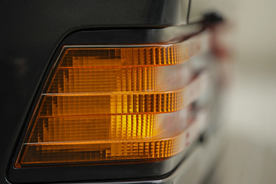 1990 Mercedes-Benz 190E 2.5-16 Evolution II - Image 29 of 31