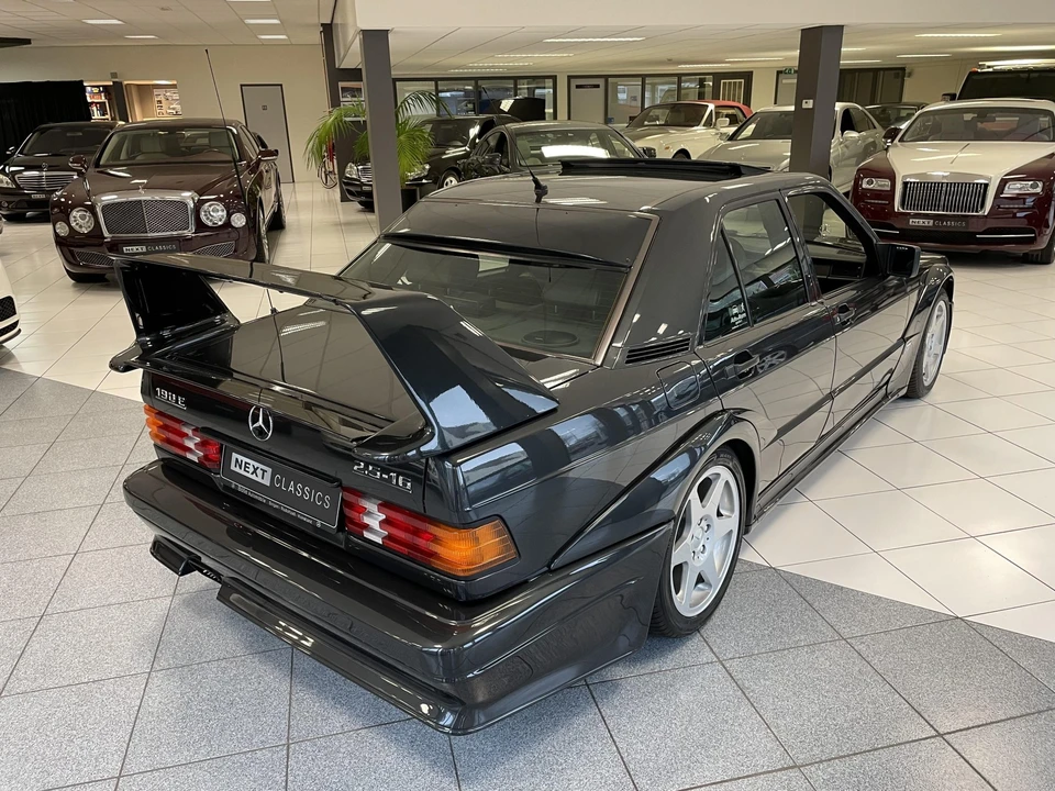 1990 Mercedes-Benz 190E 2.5-16 Evolution II - Image 18 of 31