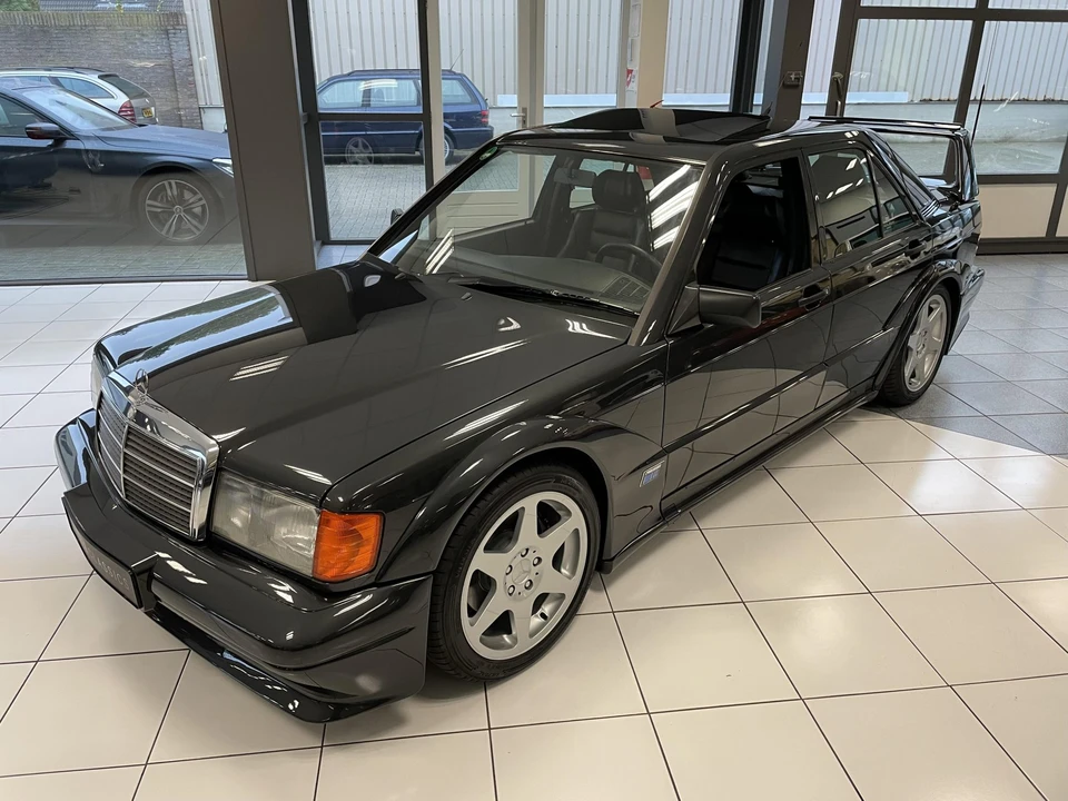 1990 Mercedes-Benz 190E 2.5-16 Evolution II - Image 14 of 31