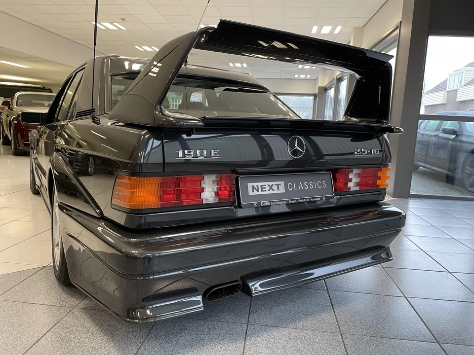1990 Mercedes-Benz 190E 2.5-16 Evolution II - Image 17 of 31