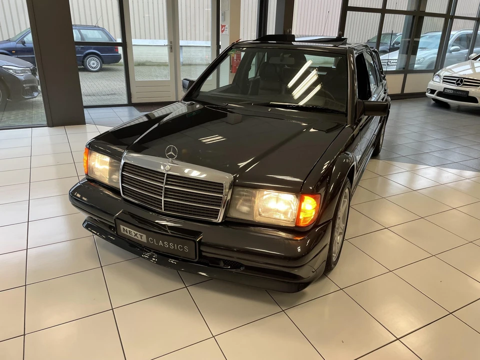 1990 Mercedes-Benz 190E 2.5-16 Evolution II - Image 13 of 31