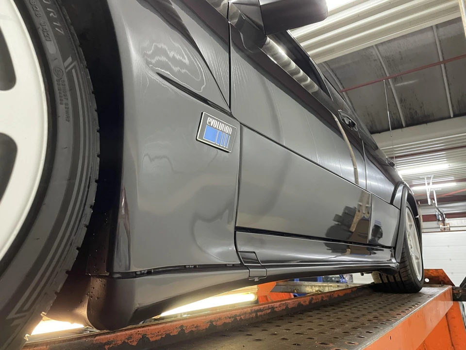 1990 Mercedes-Benz 190E 2.5-16 Evolution II - Image 26 of 31
