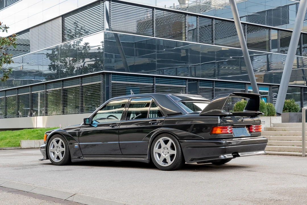 1990 Mercedes-Benz 190E 2.5-16 Evolution II - Image 11 of 31