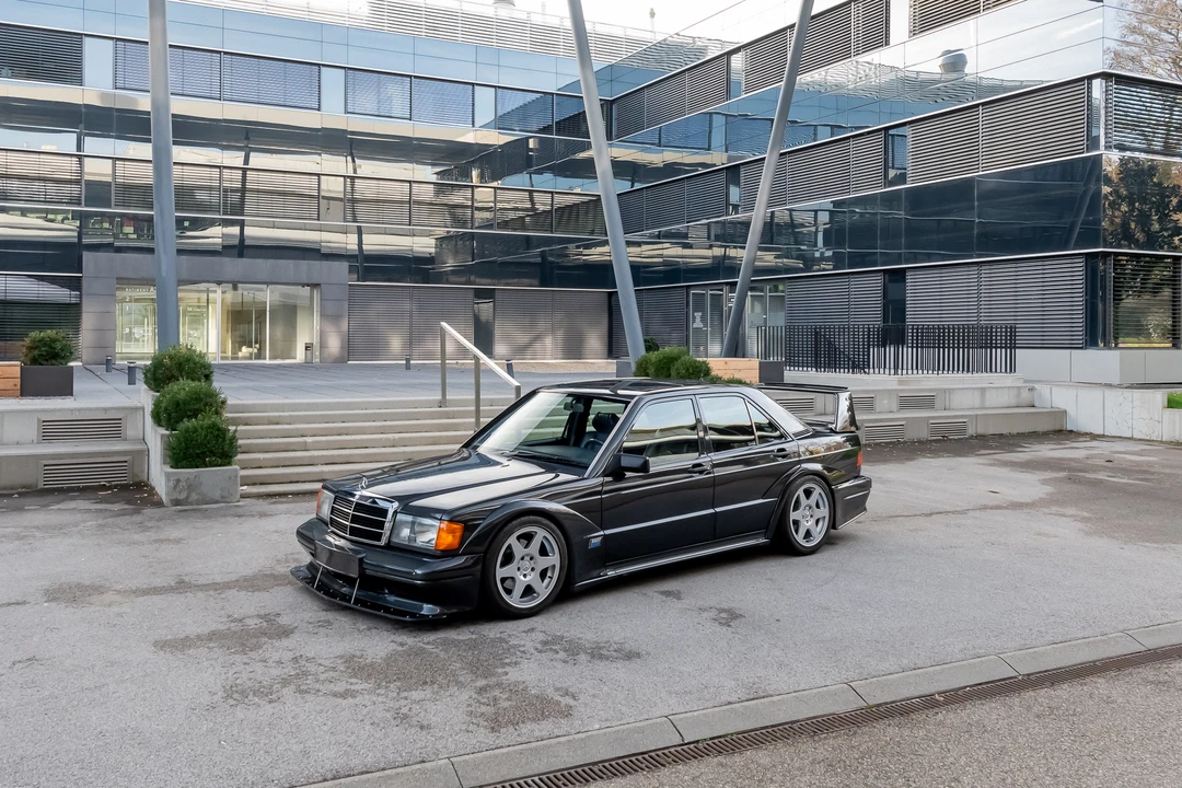 1990 Mercedes-Benz 190E 2.5-16 Evolution II - Image 14 of 31