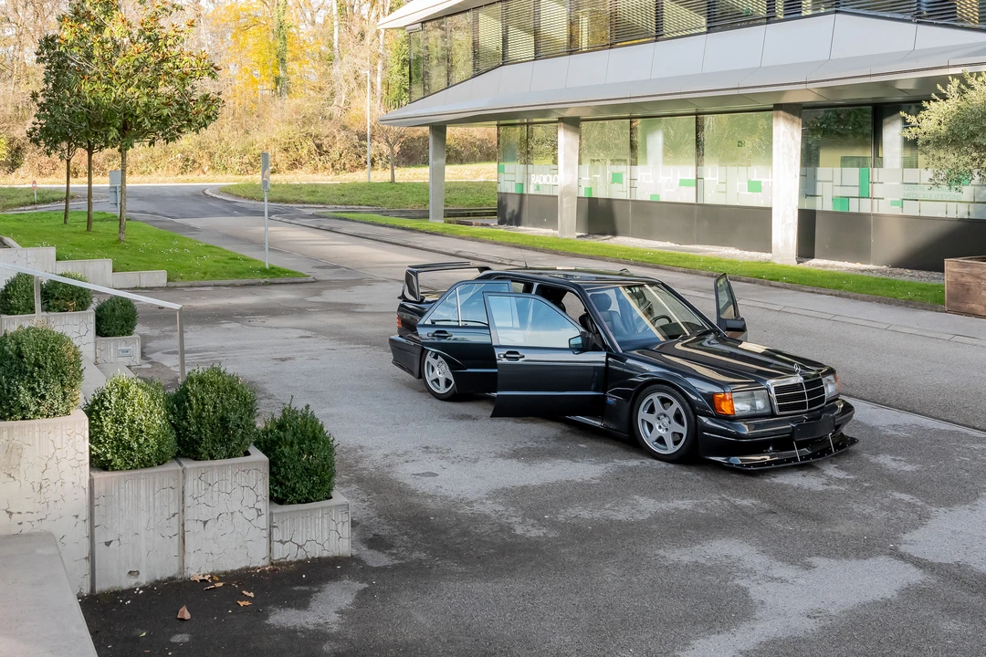 1990 Mercedes-Benz 190E 2.5-16 Evolution II - Image 16 of 31