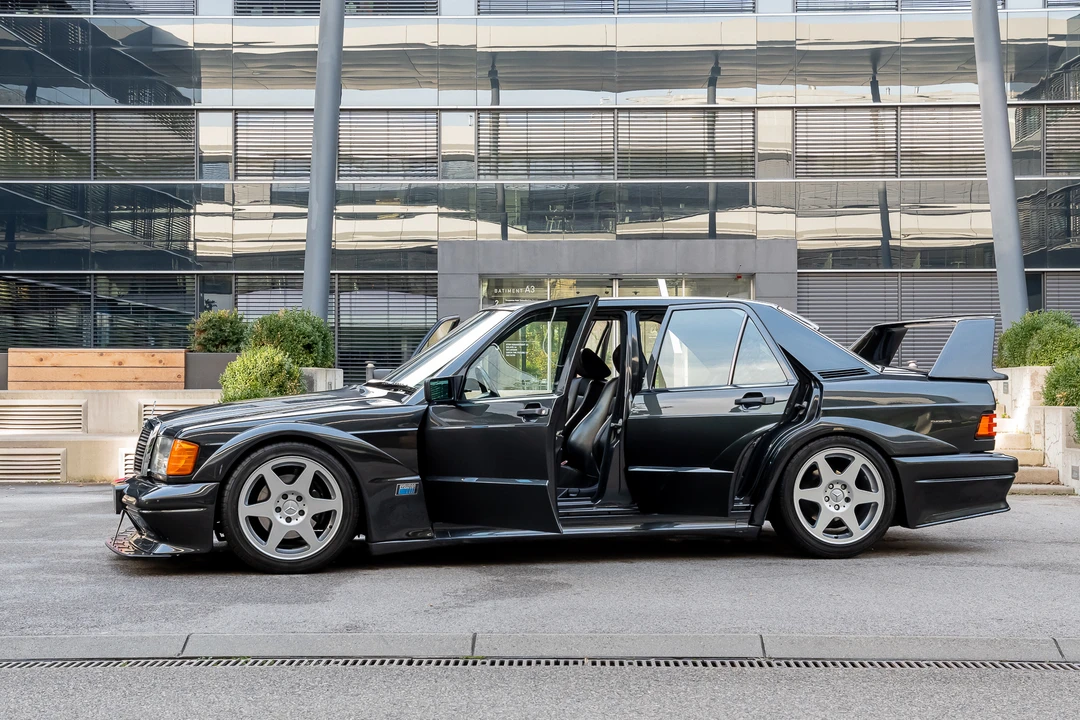 1990 Mercedes-Benz 190E 2.5-16 Evolution II - Image 17 of 31