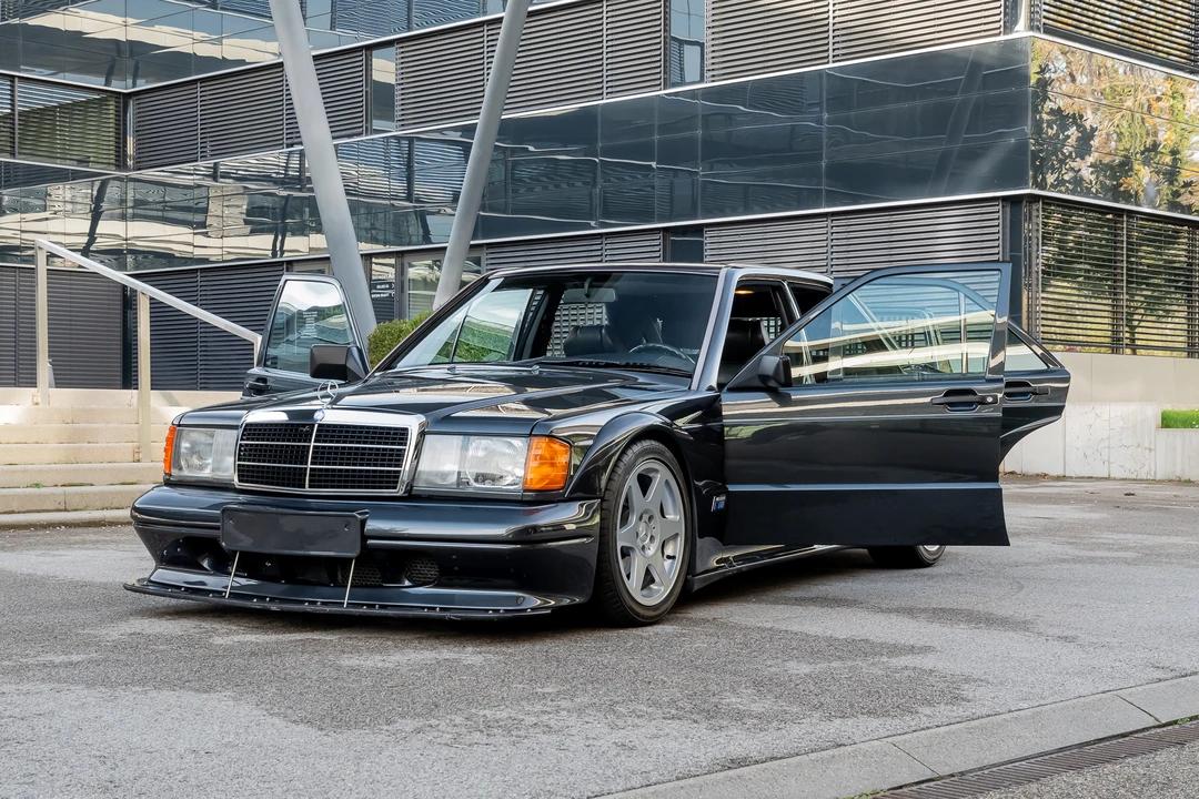 1990 Mercedes-Benz 190E 2.5-16 Evolution II - Image 19 of 31