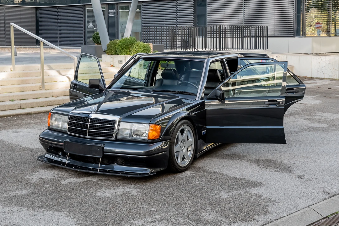 1990 Mercedes-Benz 190E 2.5-16 Evolution II - Image 20 of 31
