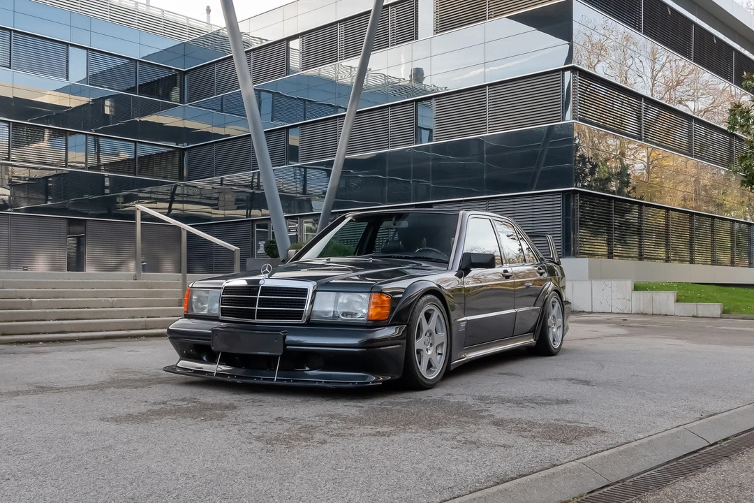 1990 Mercedes-Benz 190E 2.5-16 Evolution II - Image 18 of 31