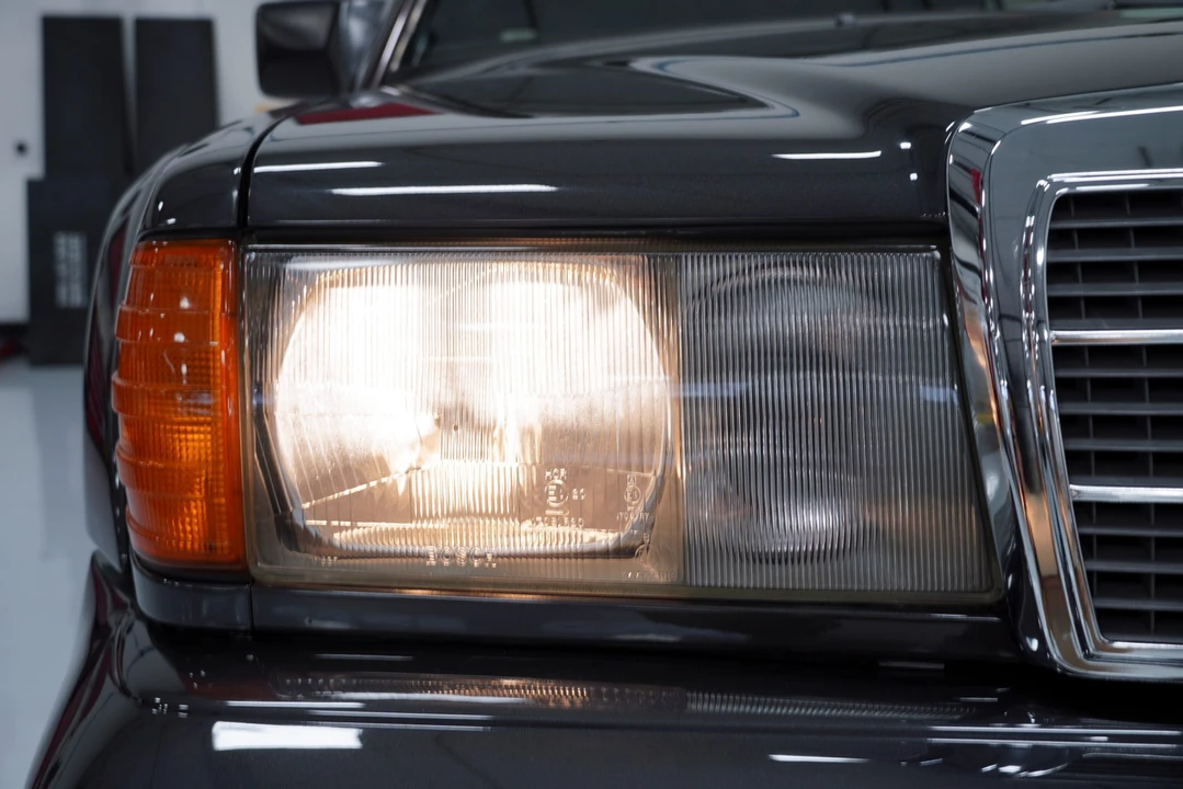 1990 Mercedes-Benz 190E 2.5-16 Evolution II - Image 23 of 31