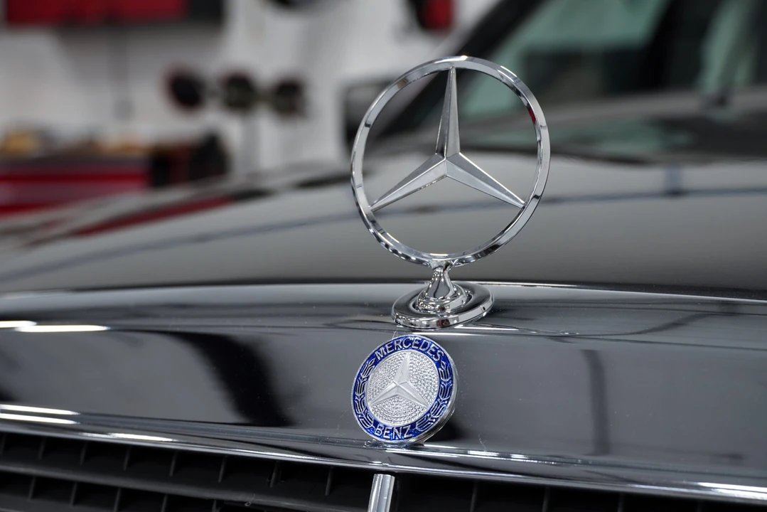 1990 Mercedes-Benz 190E 2.5-16 Evolution II - Image 28 of 31