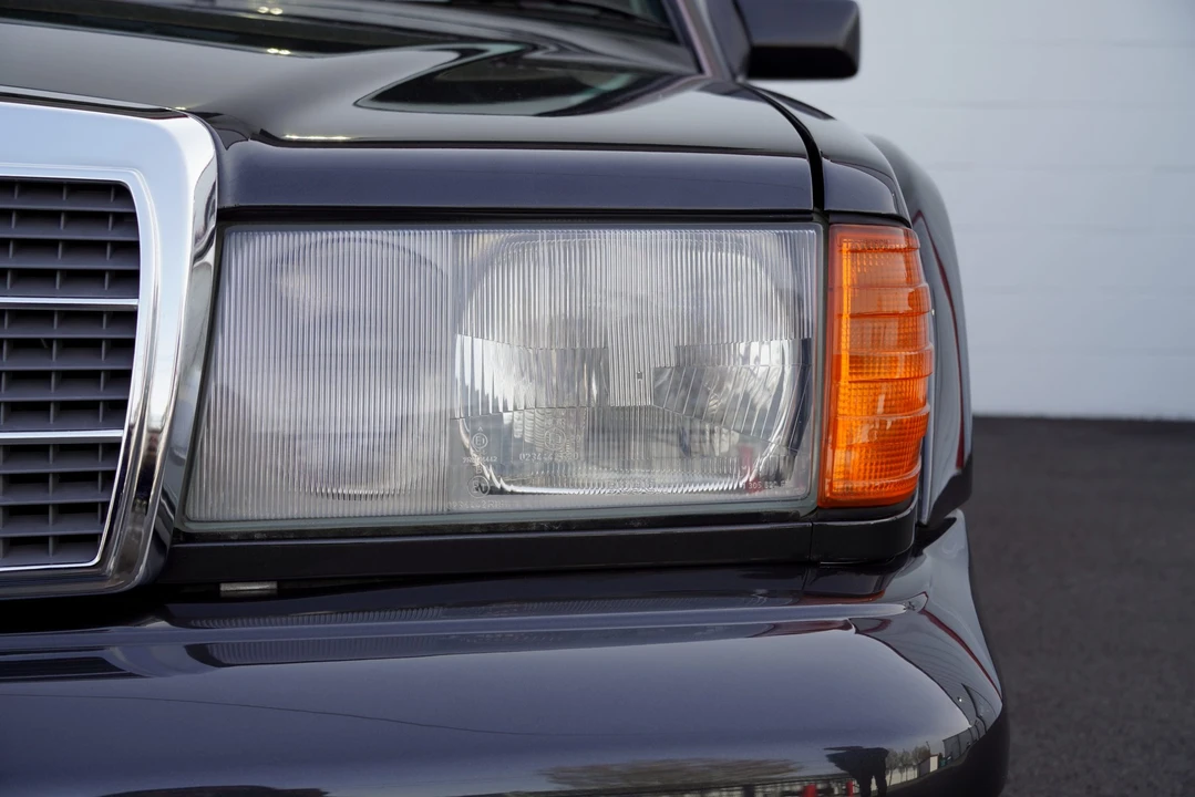 1990 Mercedes-Benz 190E 2.5-16 Evolution II - Image 10 of 31