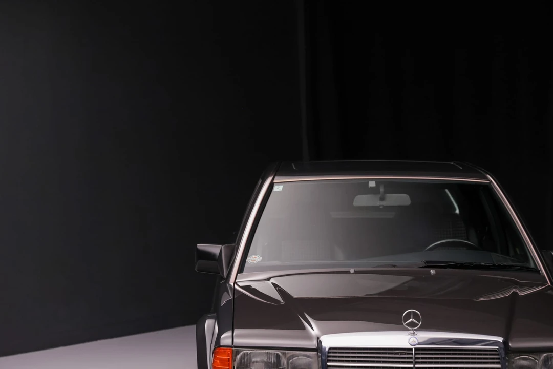 1990 Mercedes-Benz 190E 2.5-16 Evolution II - Image 12 of 31