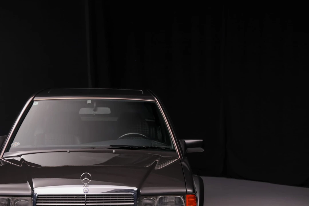 1990 Mercedes-Benz 190E 2.5-16 Evolution II - Image 13 of 31