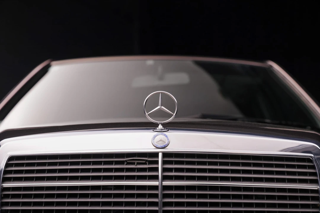 1990 Mercedes-Benz 190E 2.5-16 Evolution II - Image 26 of 31