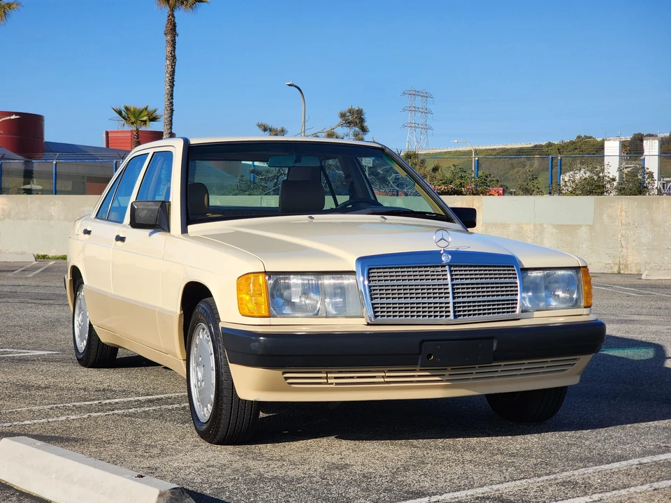 1990 Mercedes-Benz 190E - Image 3 of 31