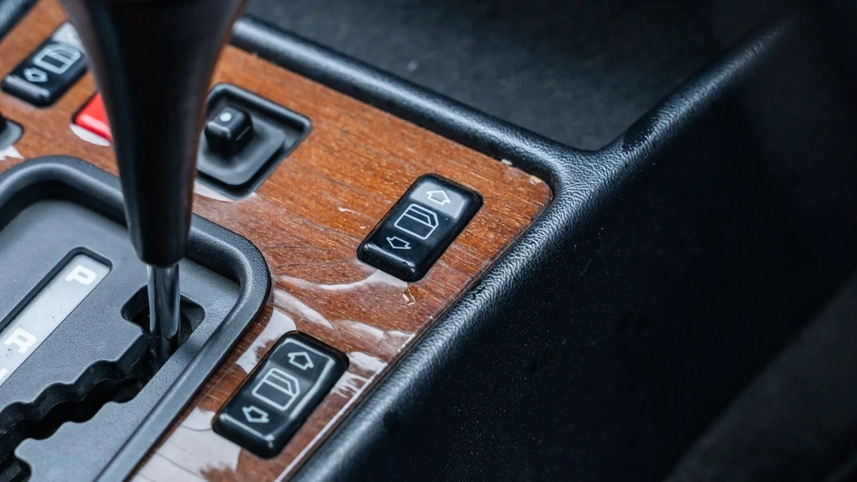 1990 Mercedes-Benz 190E - Image 29 of 30