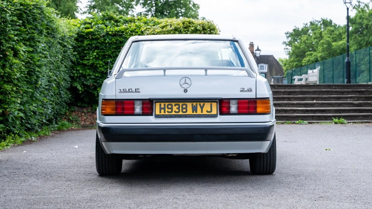 1990 Mercedes-Benz 190E - Image 10 of 30