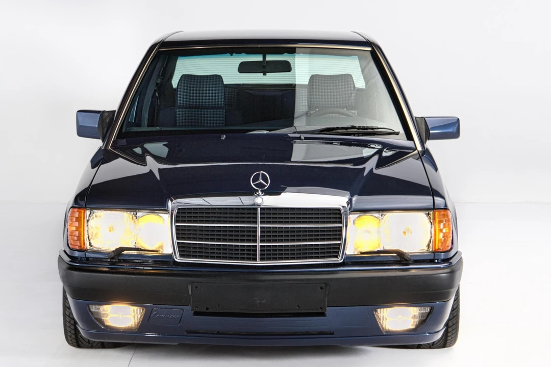 1990 Mercedes-Benz 190E - Image 2 of 31