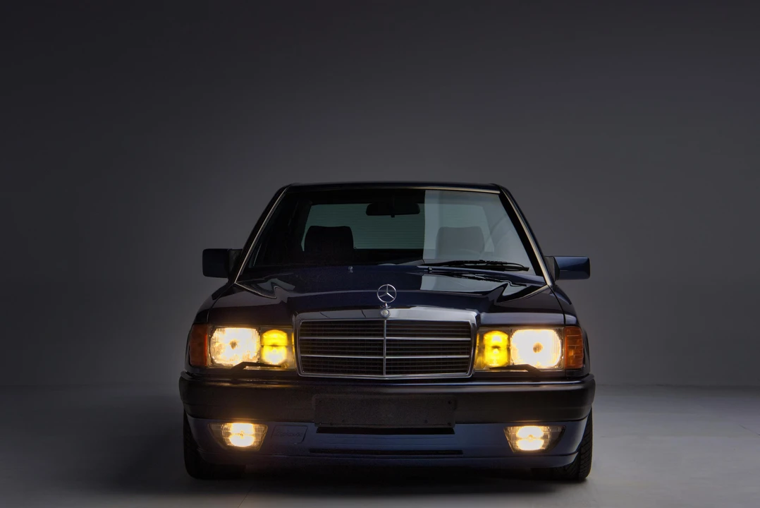1990 Mercedes-Benz 190E - Image 16 of 31