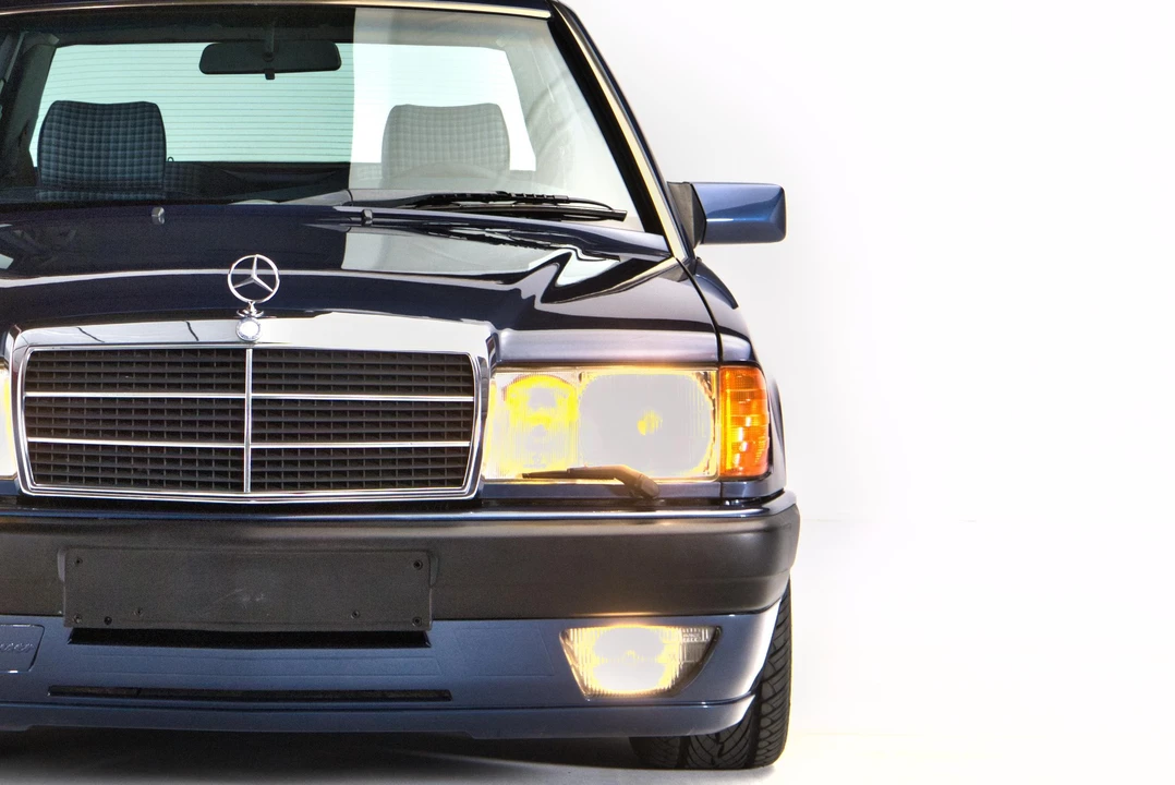 1990 Mercedes-Benz 190E - Image 24 of 31
