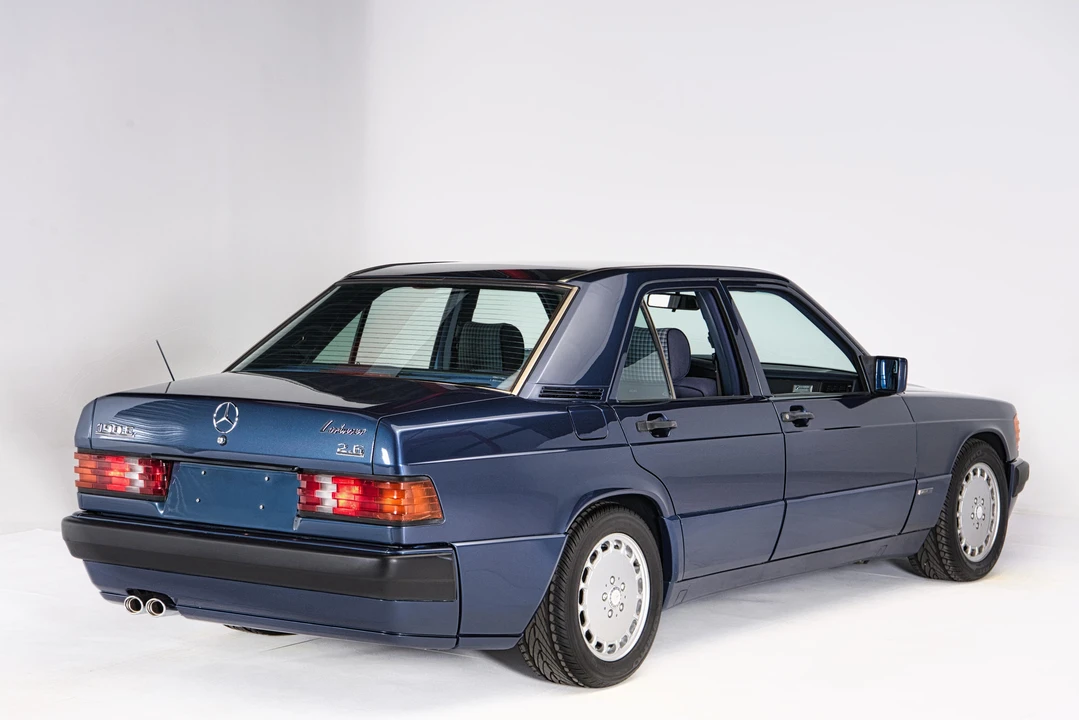 1990 Mercedes-Benz 190E - Image 4 of 31