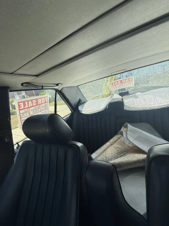 1990 Mercedes-Benz 190E - Image 9 of 9