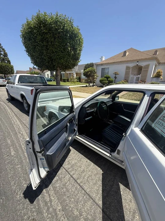 1990 Mercedes-Benz 190E - Image 2 of 9