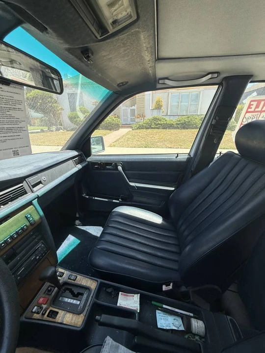 1990 Mercedes-Benz 190E - Image 8 of 9