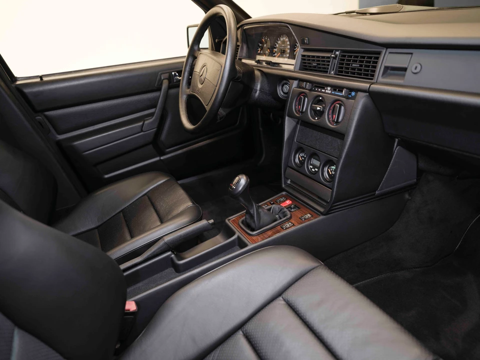 1990 Mercedes-Benz 190E 2.5-16 Evolution II - Image 5 of 31