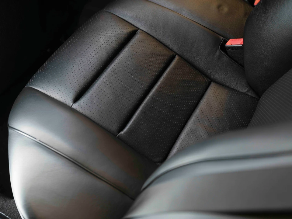 1990 Mercedes-Benz 190E 2.5-16 Evolution II - Image 13 of 31