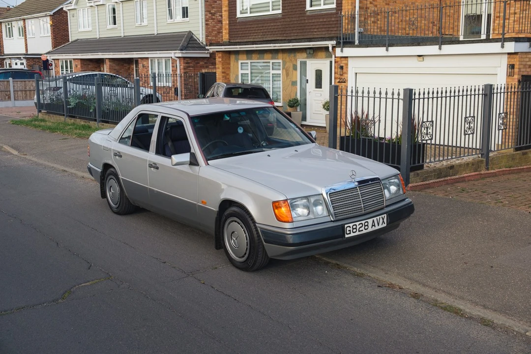 1990 Mercedes-Benz W124 E-Class - Image 20 of 30