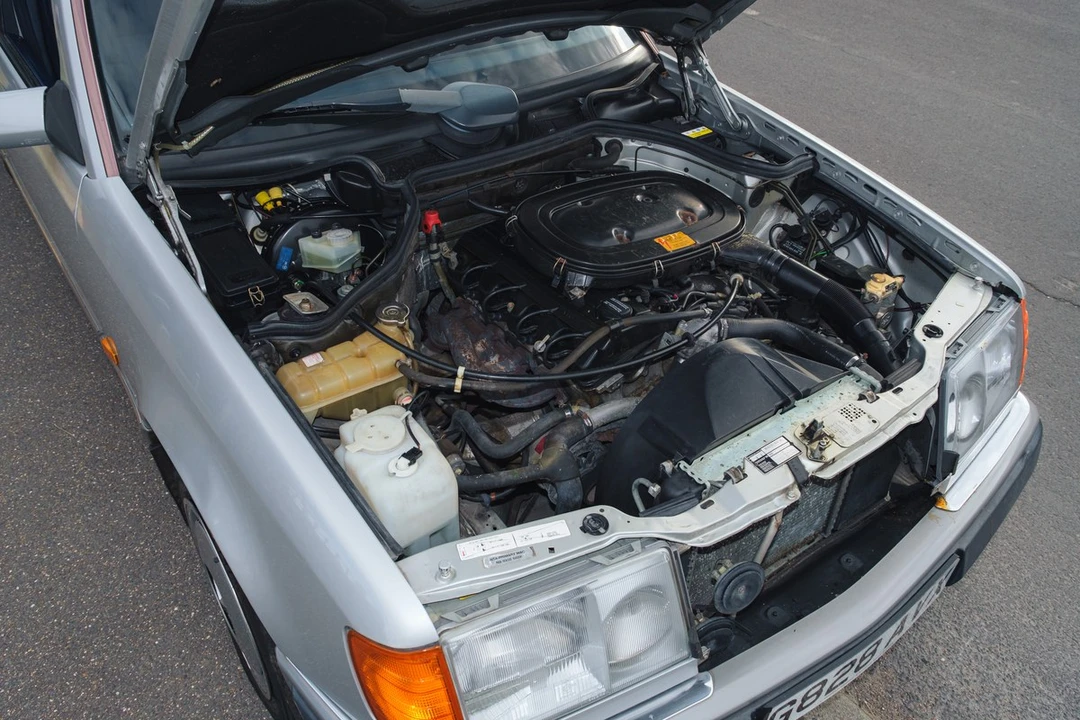 1990 Mercedes-Benz W124 E-Class - Image 9 of 30
