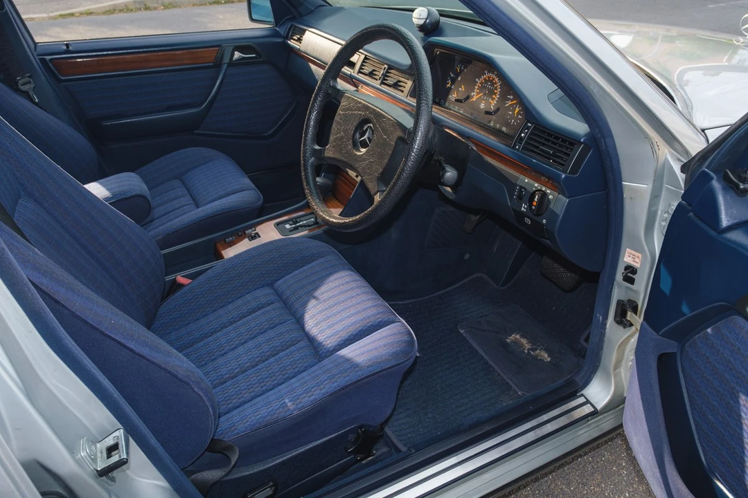 1990 Mercedes-Benz W124 E-Class - Image 6 of 30